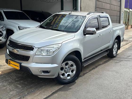 CHEVROLET S10 2.5 LTZ 4X4 CD 16V FLEX 4P MANUAL CHEVROLET S10 2.5 LTZ 4X4 CD 16V FLEX 4P MANUAL